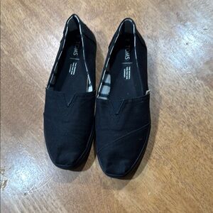 Toms Black Casual Slip-On Loafers
